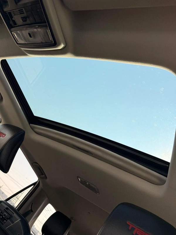 Toyota 4Runner TRD PRO Full option 4.0L with Off Road mode