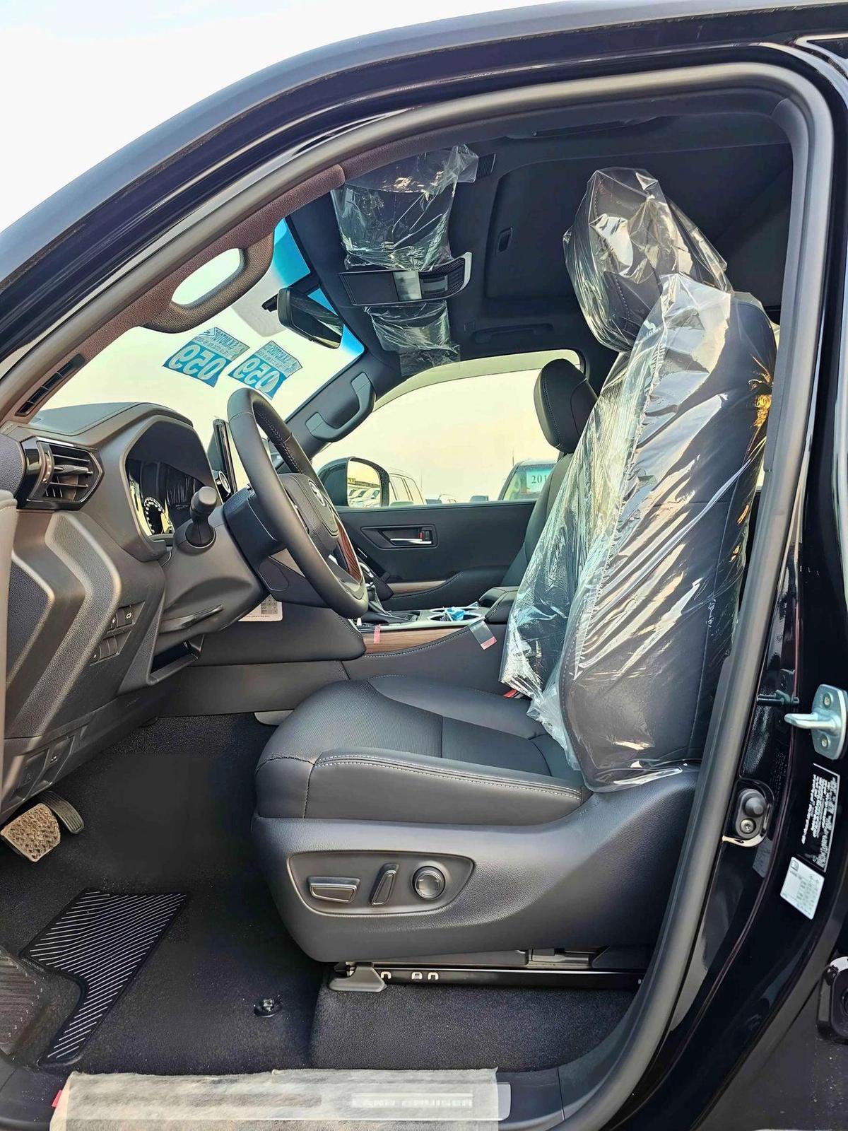 Toyota Land Cruiser GXR 3.3 Diesel TWIN TURBO | FULL OPTION | JBL Speakers (CODE # GXR)-5-5
