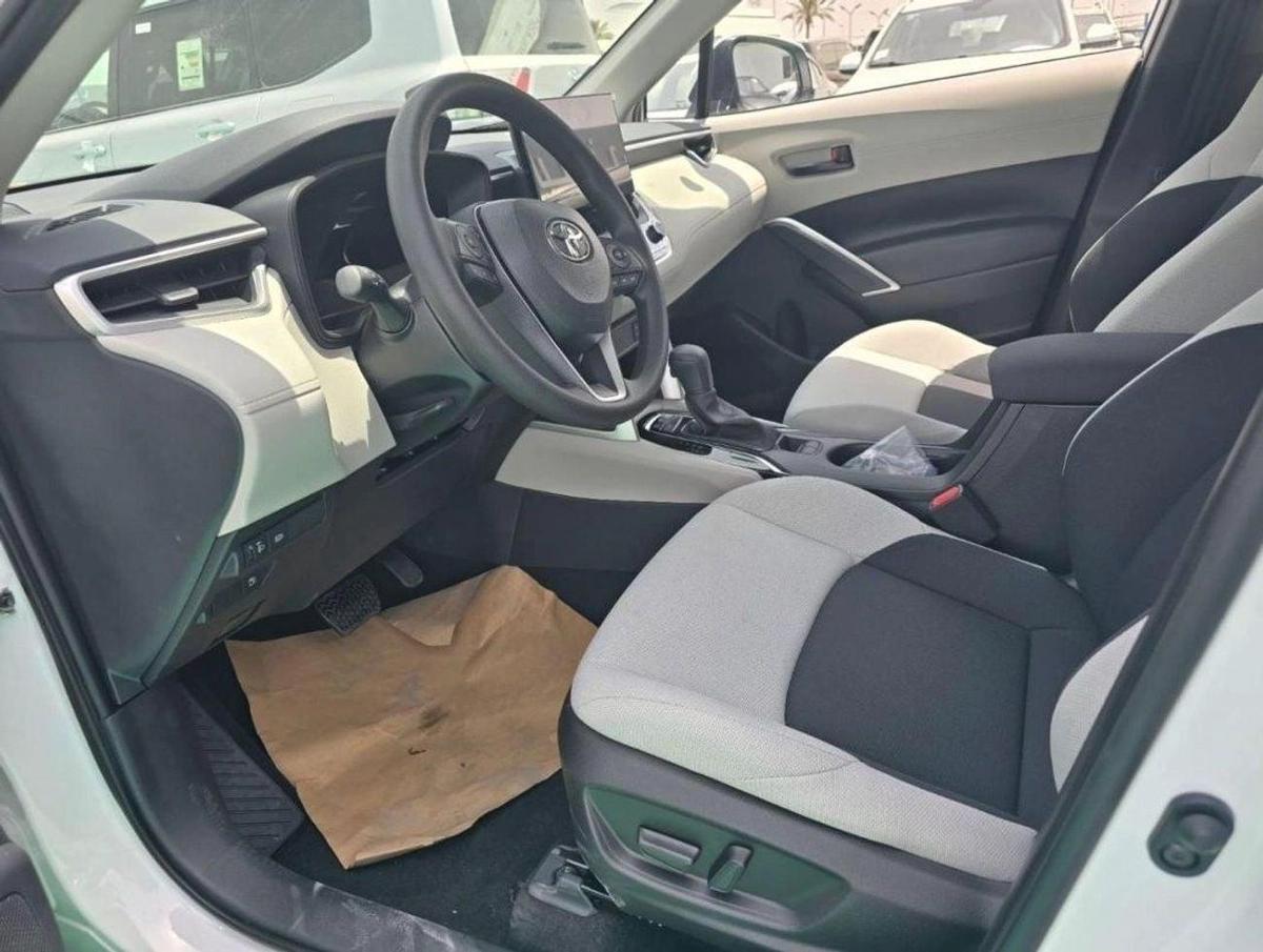 Toyota RAV4 FRONT LANDER 2.0L HYBRID 2025-10-10