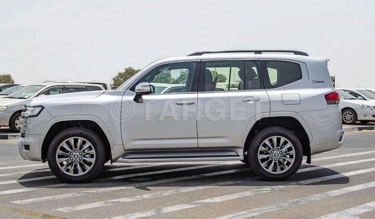 Toyota Land Cruiser LAND CRUISER VXR 3.5L PETROL 2024-3-3
