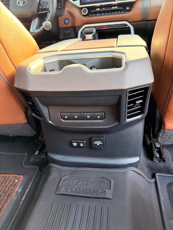 Toyota Tundra HYBRID 1794 Edition Platinum // 360 Camera, panoramic, head up display// 2023