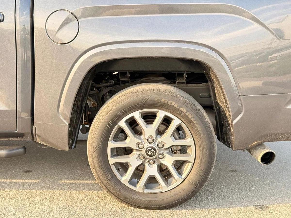 Toyota Tundra HYBRID 1794 Edition Platinum // 360 Camera, panoramic, head up display// 2023-15-15