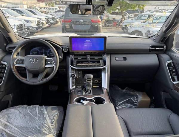 Toyota Land Cruiser TOYOTA LANDCRUISER HIGH OPTION || 3.5L TWIN TUBRO 2026 || only for Africa
