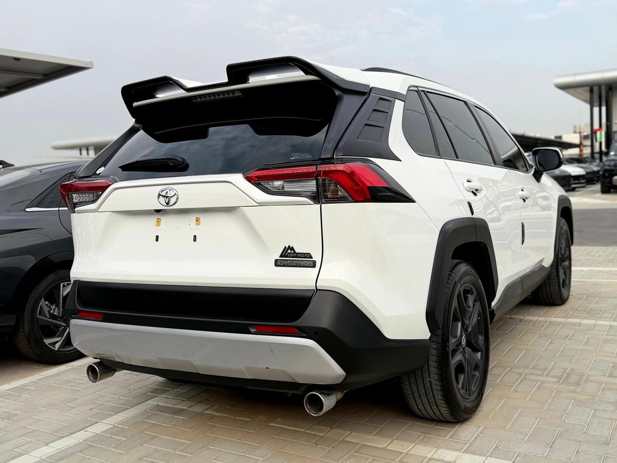2025 Toyota Rav 4 Adventure - GCC Specs - Manufacture Warranty - Service Plan - Full-Service History-4-4