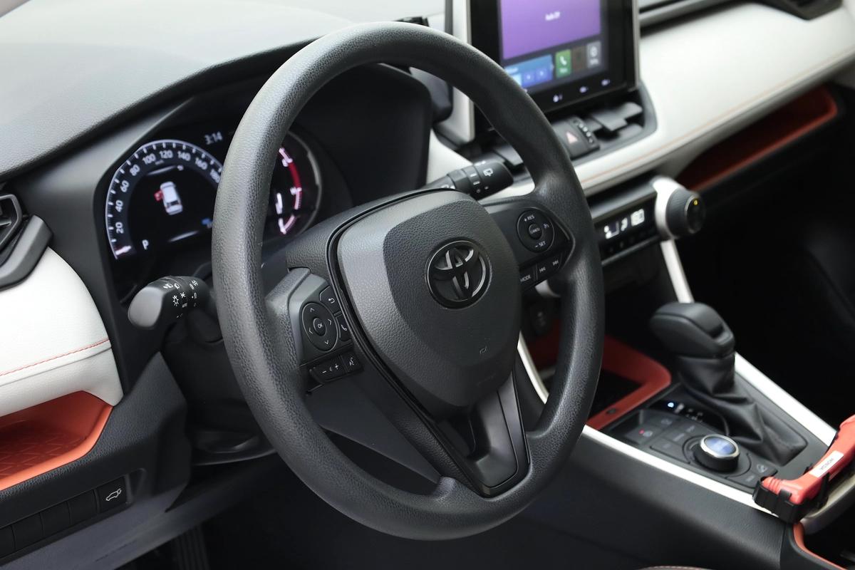 2025 Toyota Rav 4 Adventure - GCC Specs - Manufacture Warranty - Service Plan - Full-Service History-12-12