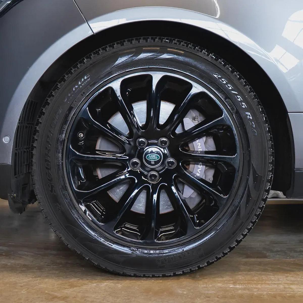 AED 2,682 pm • 0% Downpayment • Range Rover Vogue SE • 1 Year Warranty-6-6