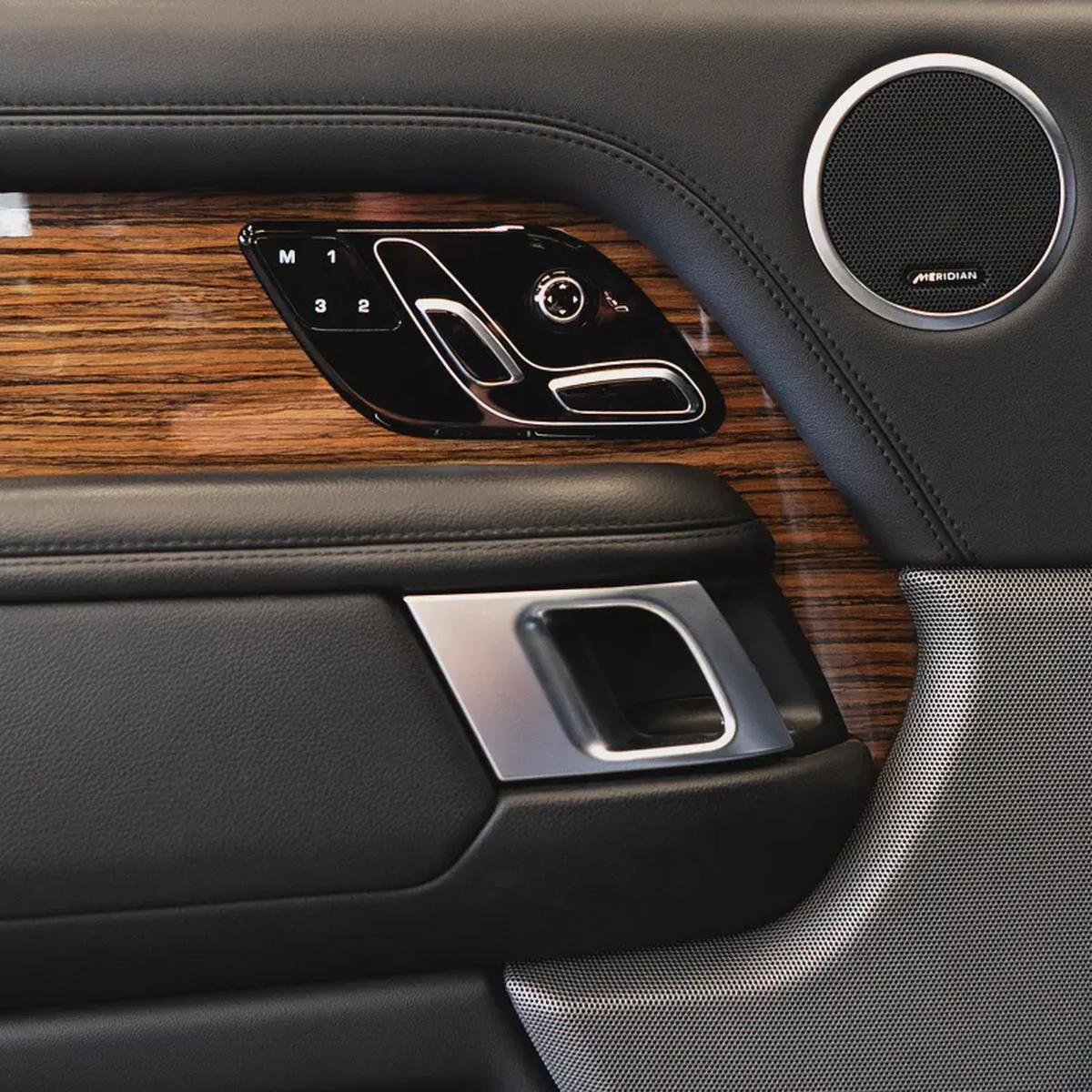 AED 2,682 pm • 0% Downpayment • Range Rover Vogue SE • 1 Year Warranty-12-12