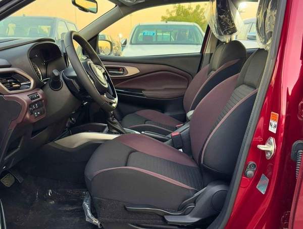 Suzuki Fronx GLX/DUAL TONE / 1.5L V4 HYBRID / DVD WITH 360* CAMERAS / AUTO A/C (CODE # FRHGLX)