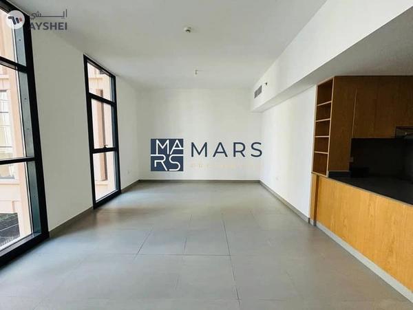 Spacious 1BHK with Balcony & Large Living Area!