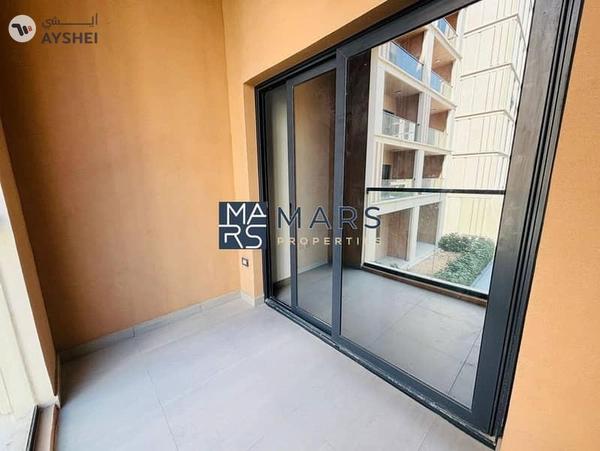 Spacious 1BHK with Balcony & Large Living Area!