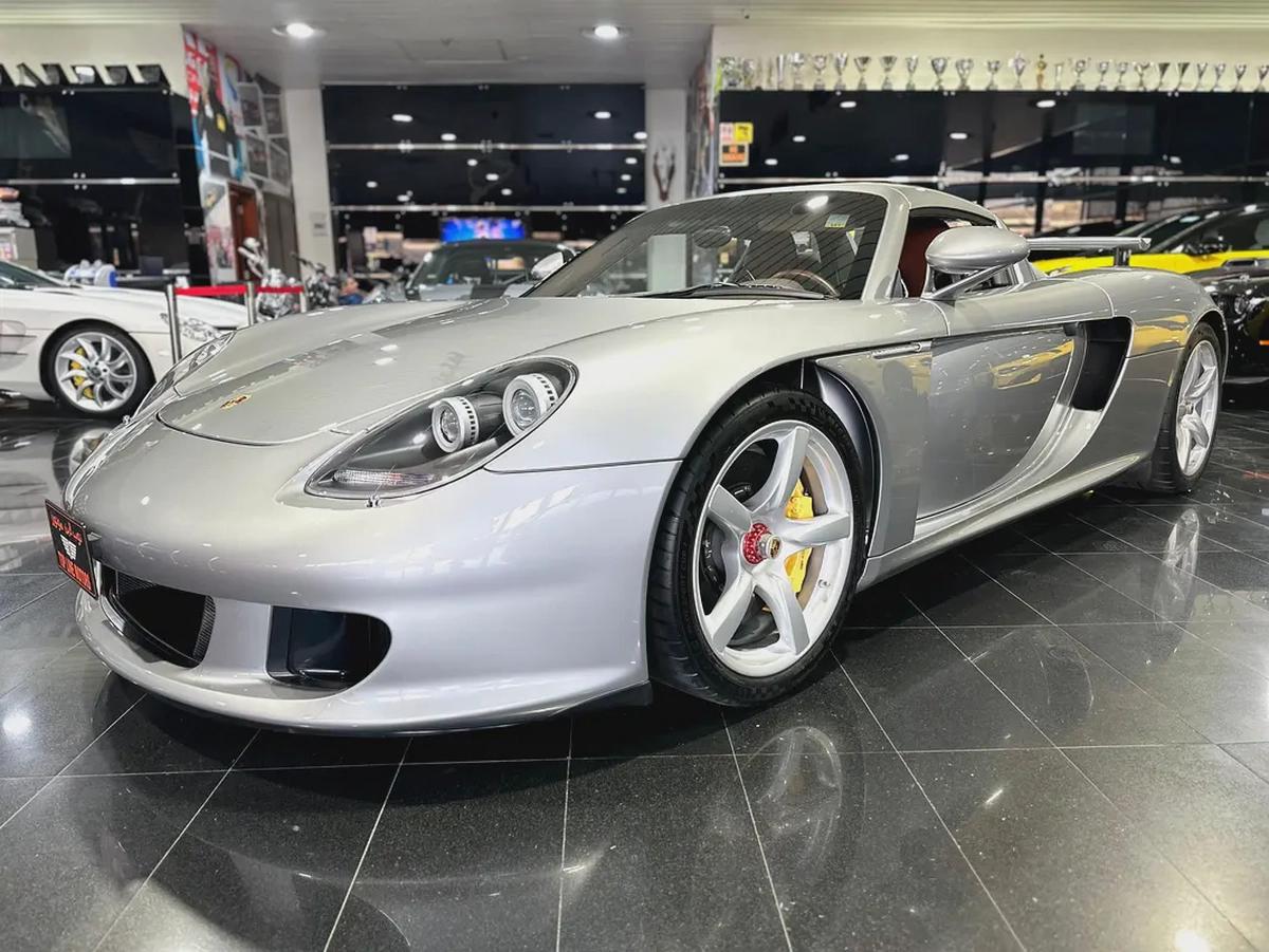 PORSCHE CARRERA GT, FULL SERVICE HISTORY, MAJOR SERVICE FROM AL NABOODAH,EXCELLENT CONDITION-0-0