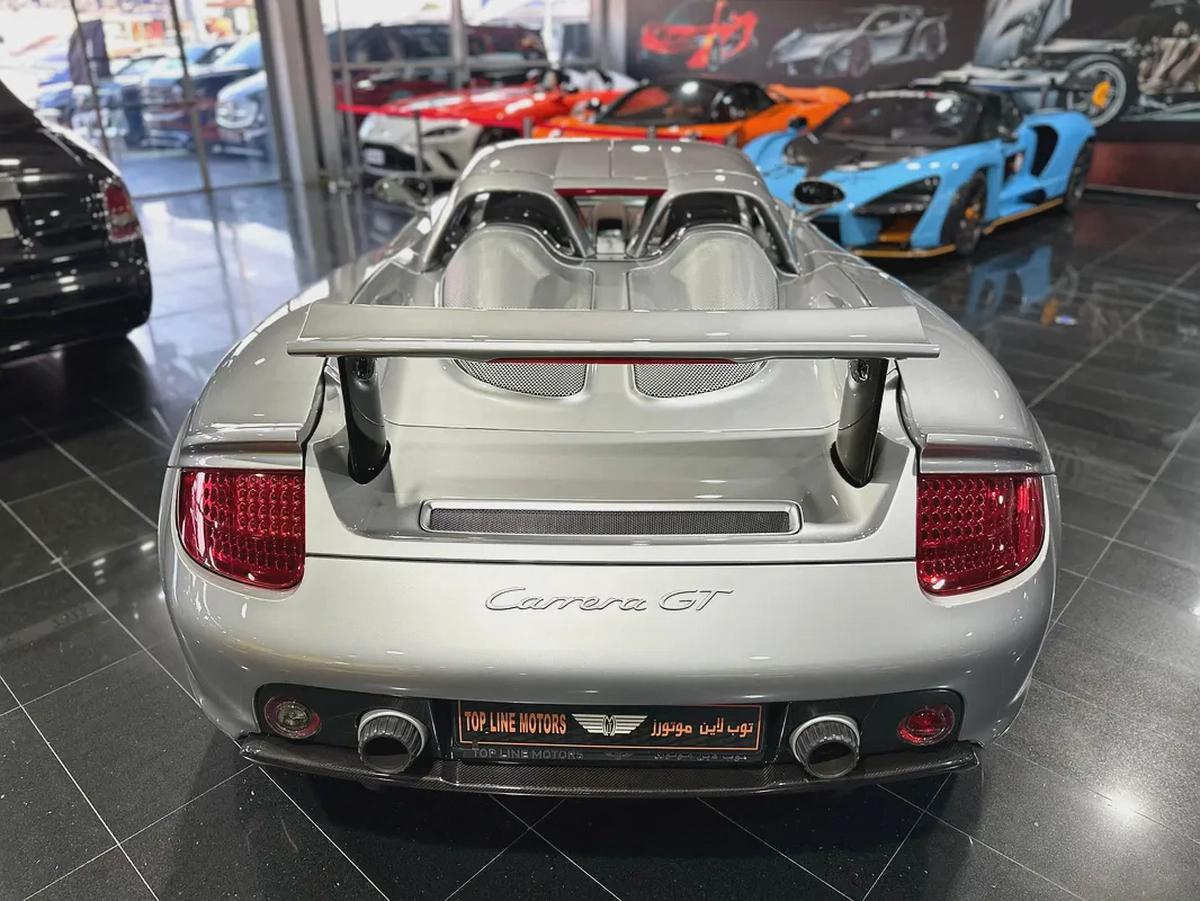 PORSCHE CARRERA GT, FULL SERVICE HISTORY, MAJOR SERVICE FROM AL NABOODAH,EXCELLENT CONDITION-14-14