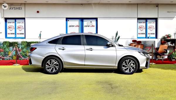 1030 EMI ON 0 DOWNPAYMENT 2023 TOYOTA YARIS NEW SHAPE- Silver Colour