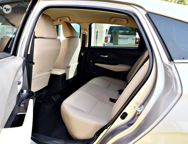 1030 EMI ON 0 DOWNPAYMENT 2023 TOYOTA YARIS NEW SHAPE- Silver Colour