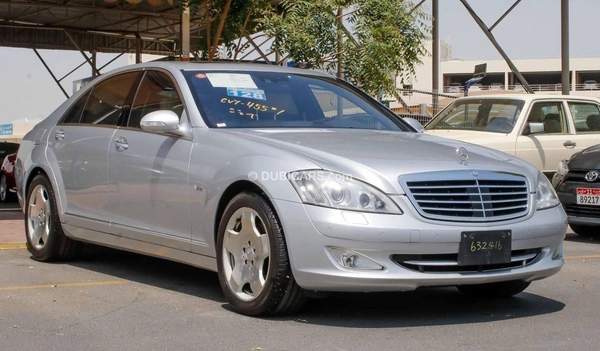 Mercedes Benz S600 LARGE WITH RADAR