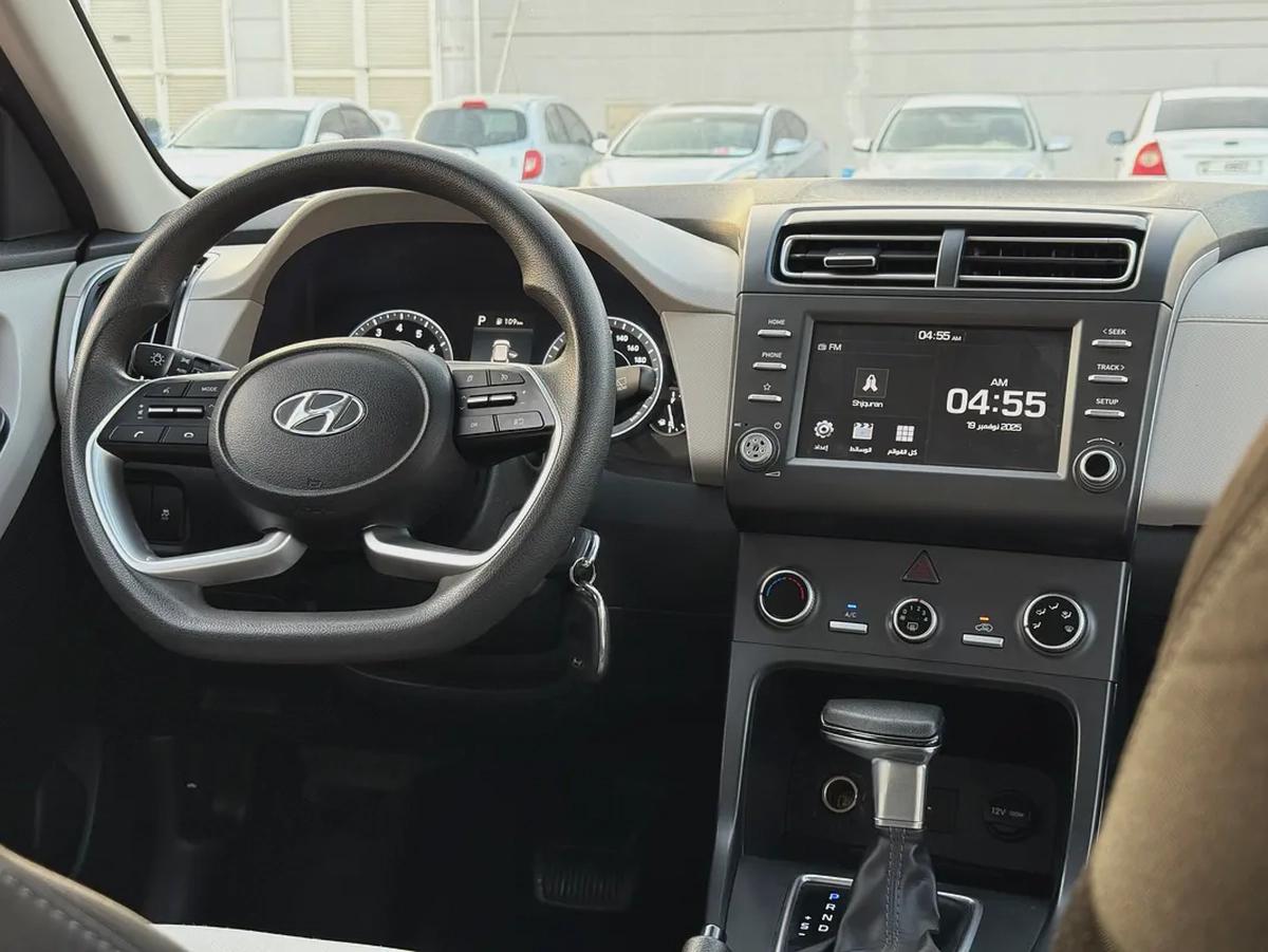 Hyundai Creta, 2022 GCC specs, in excellent condition.-8-8