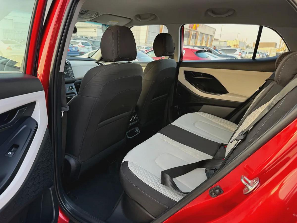 Hyundai Creta, 2022 GCC specs, in excellent condition.-11-11