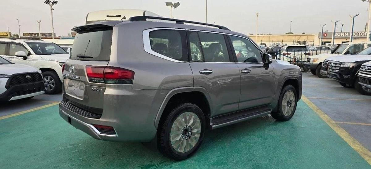 Toyota Land Cruiser LAND CRUISER 3.3 L VXR 2026-2-2