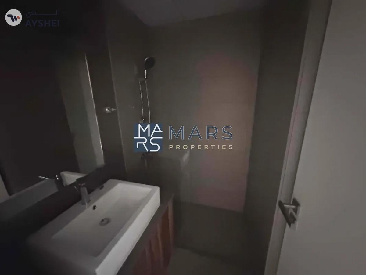 Balcony studio with gym pool and parking-1-landscape