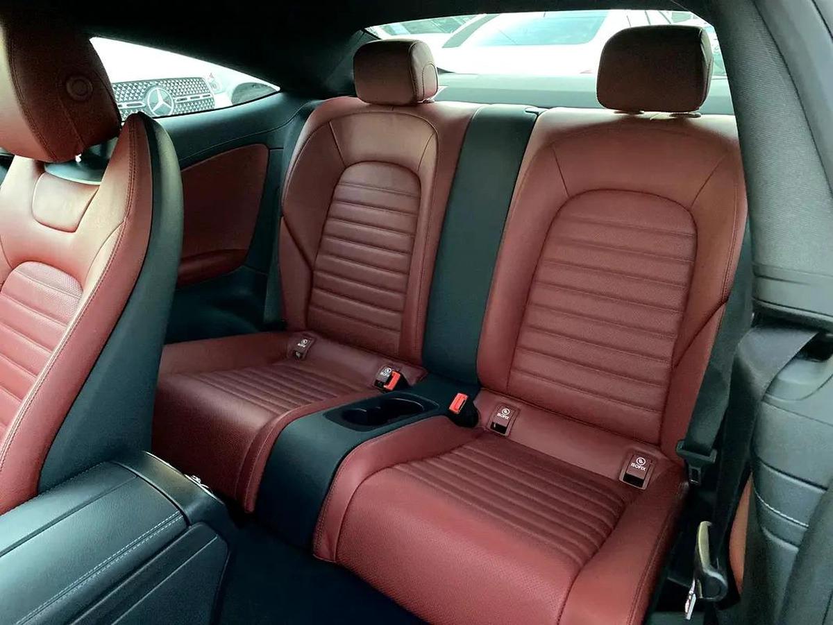 Mercedes benz C300 Coupe Model 2023-6-6