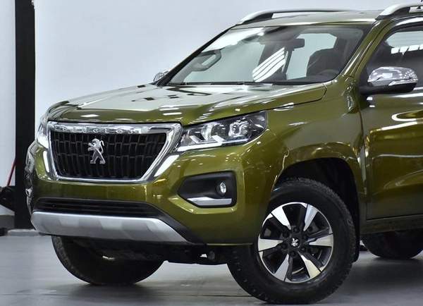 Peugeot Landtrek 4WD ( 2023 Model ) in Green Color GCC Specs