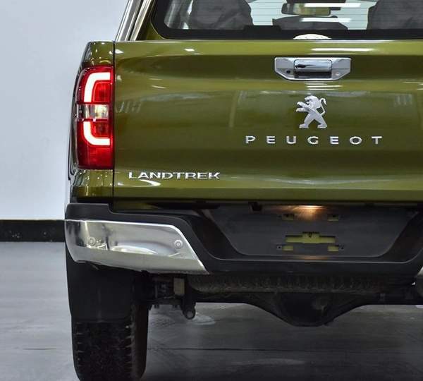 Peugeot Landtrek 4WD ( 2023 Model ) in Green Color GCC Specs