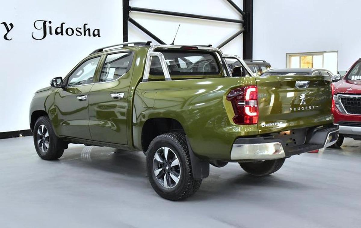 Peugeot Landtrek 4WD ( 2023 Model ) in Green Color GCC Specs-2-2