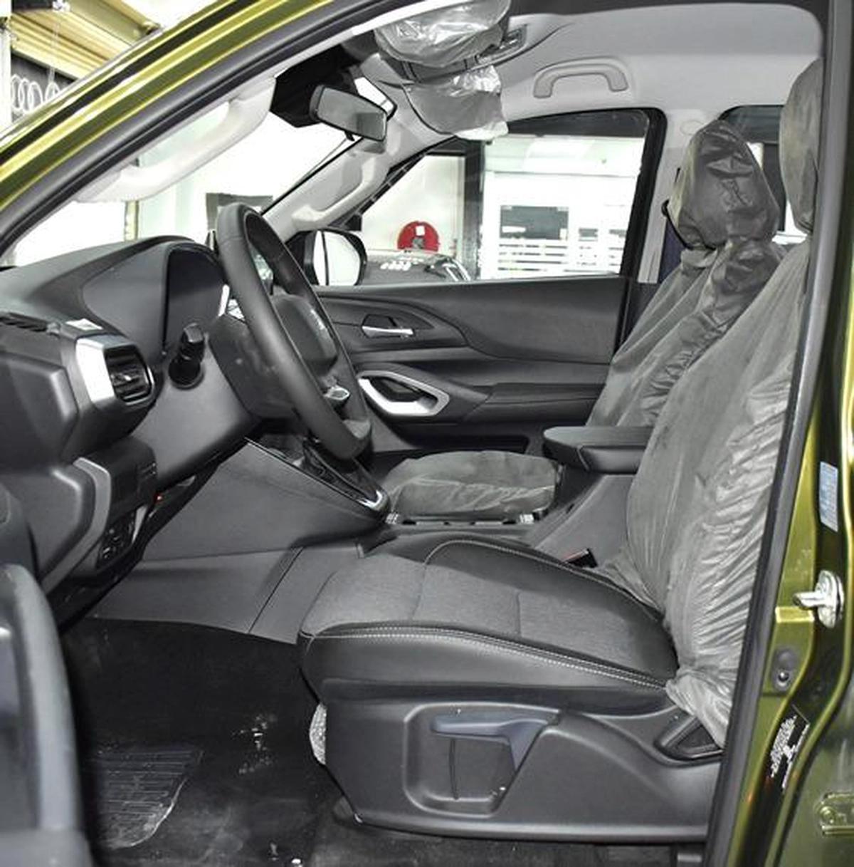 Peugeot Landtrek 4WD ( 2023 Model ) in Green Color GCC Specs-4-4