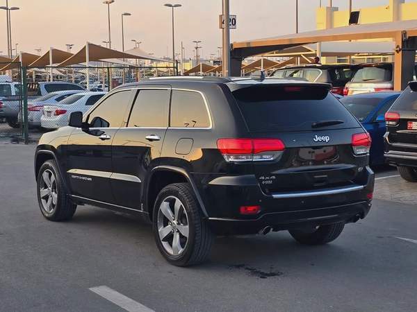 جيب كراند شيروكي 2014 مواصفات خليجية هيمي بحالة جيدة