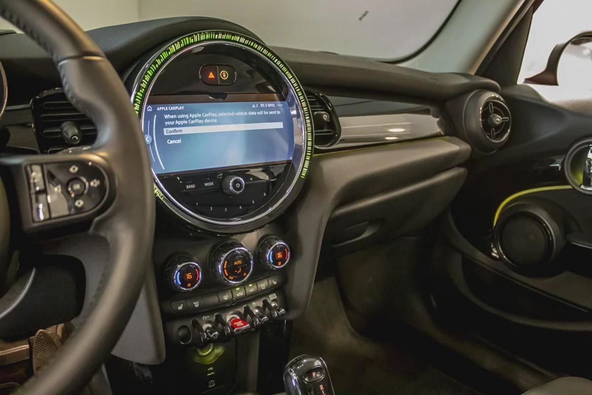 MINI COOPER/ CLEAN TITLE/ 1000 AED MONTHLY WITH ZERO DOWN PAYMENT-13-13