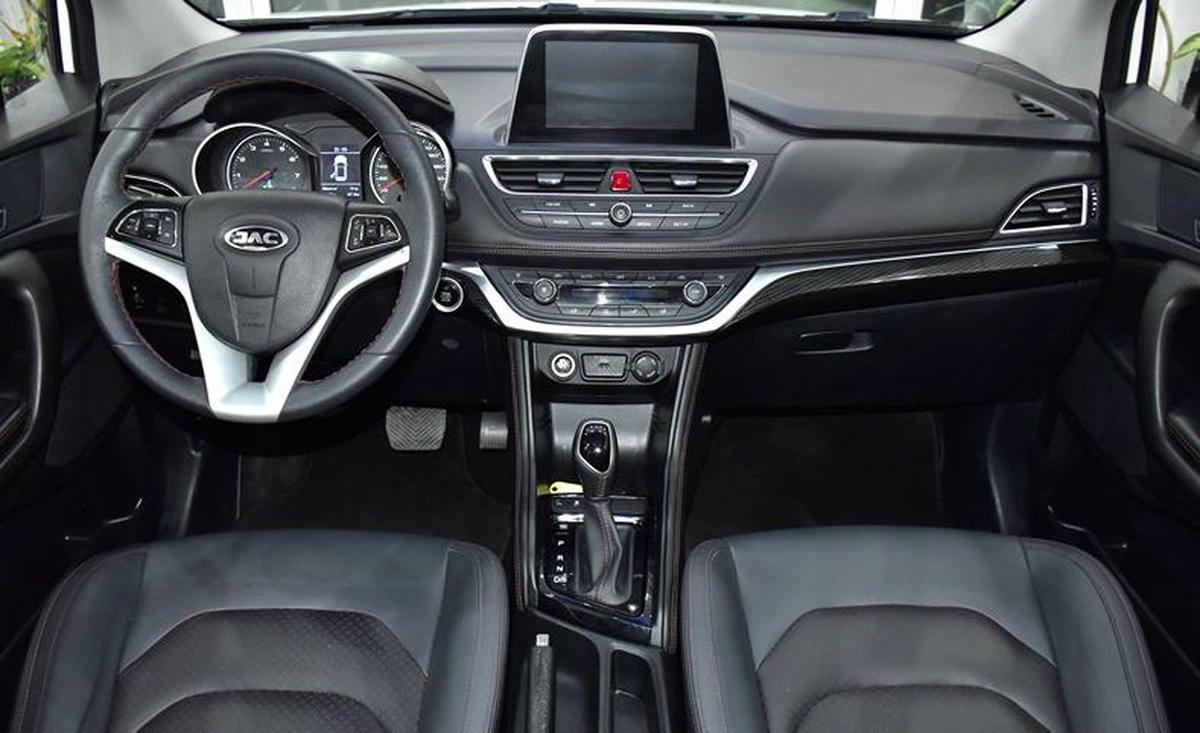JAC S3 ( 2023 Model ) in White Color GCC Specs-6-6