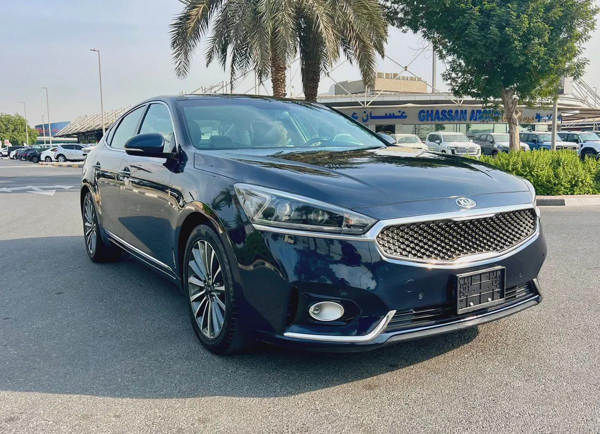 KIA CADENZA 2018 GCC SPEC FULL OPTION-2-2