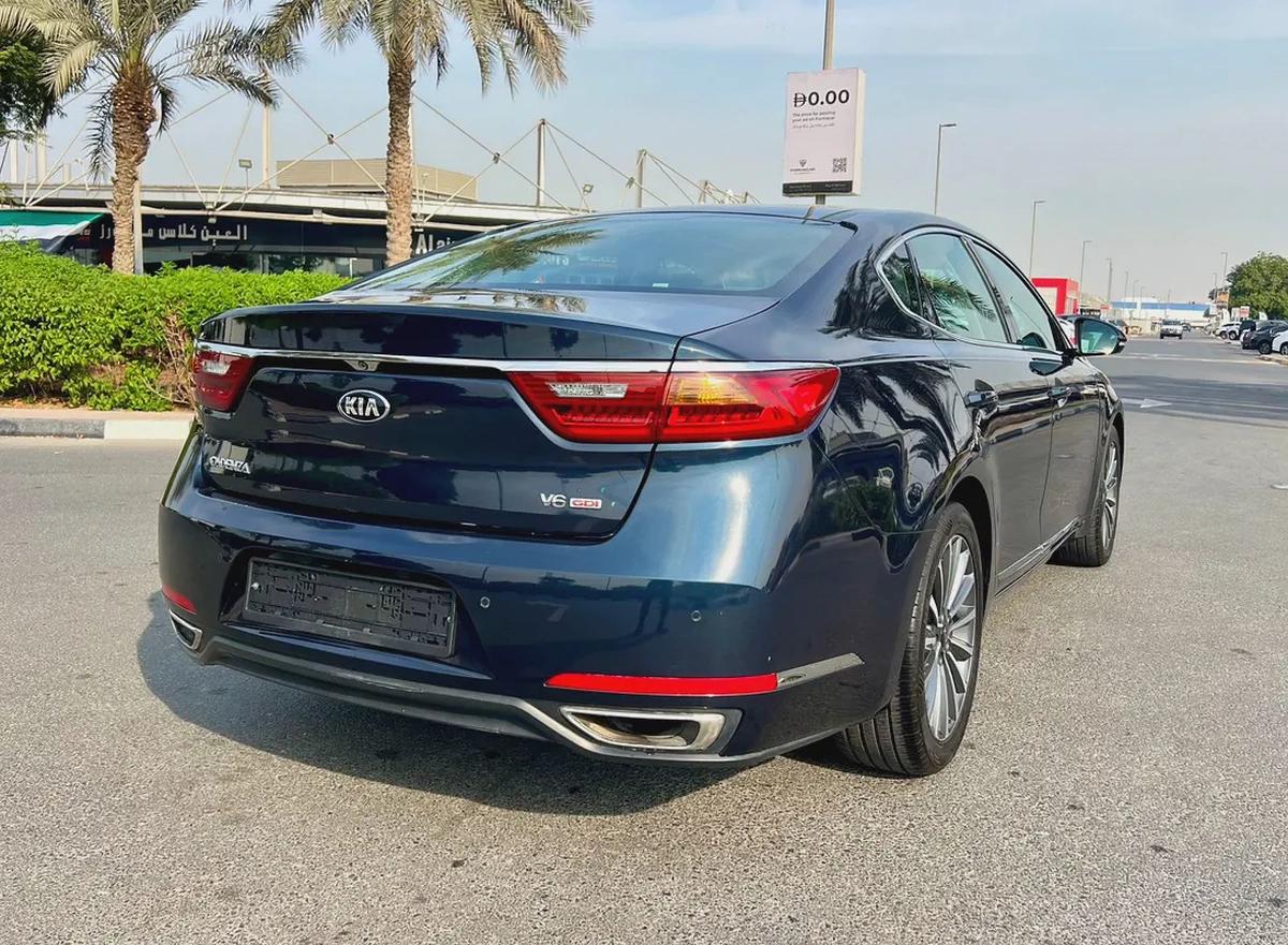 KIA CADENZA 2018 GCC SPEC FULL OPTION-4-4