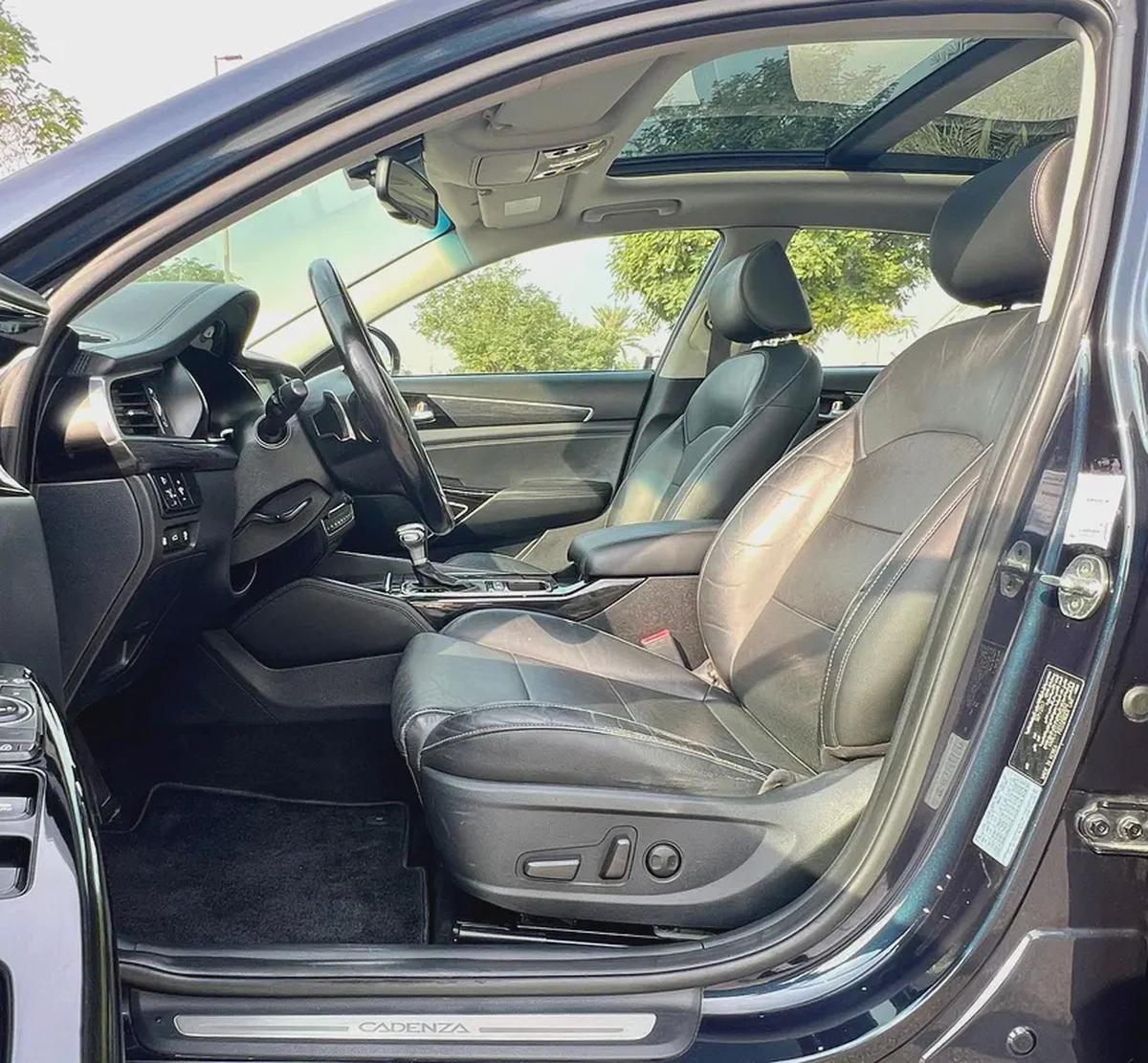 KIA CADENZA 2018 GCC SPEC FULL OPTION-10-10