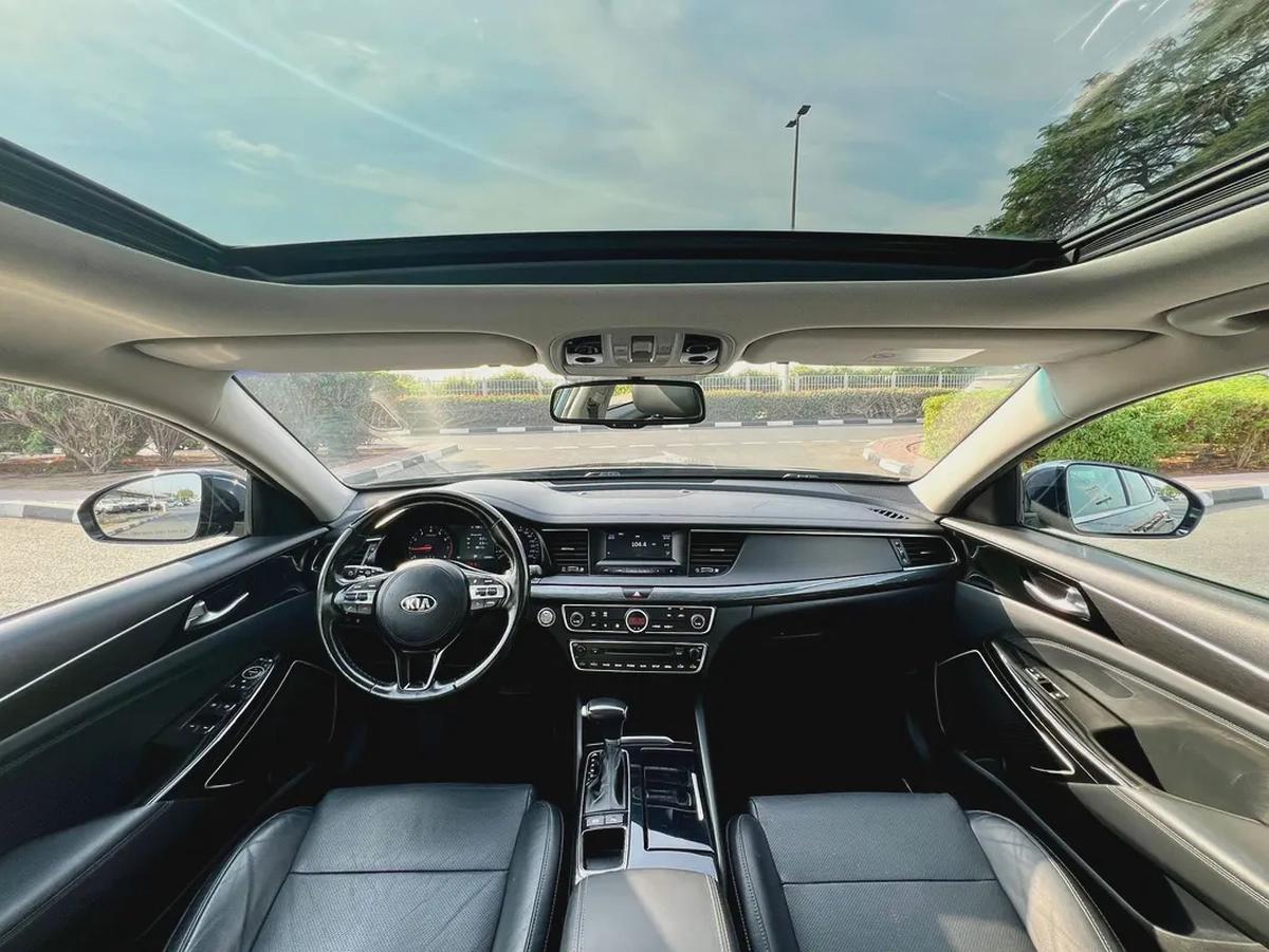 KIA CADENZA 2018 GCC SPEC FULL OPTION-12-12