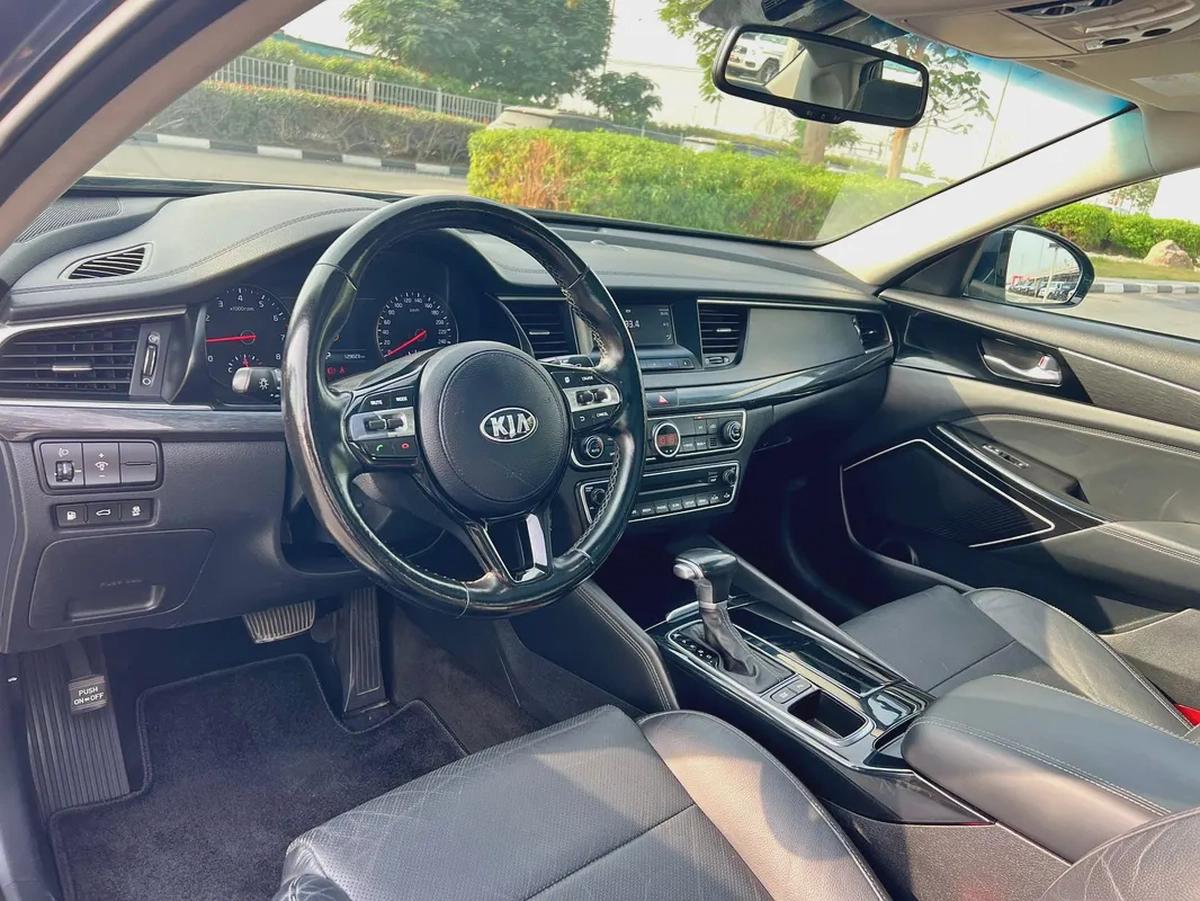 KIA CADENZA 2018 GCC SPEC FULL OPTION-14-14