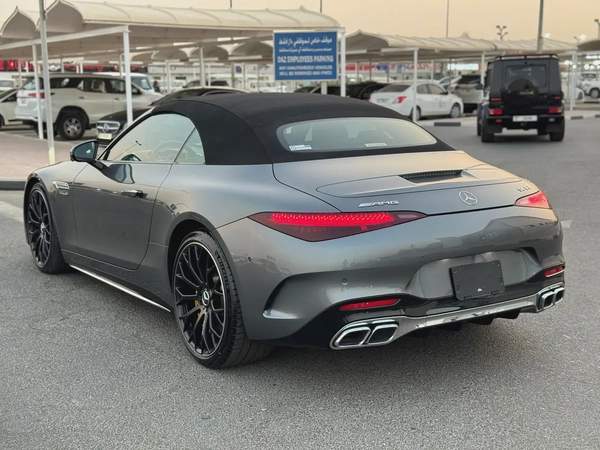 MERCEDES BENZ SL63 AMG MODEL 2023 (900KM ONLY)