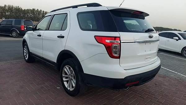 Ford Explorer Platinum 2014 - GCC Specs - Well Maintained