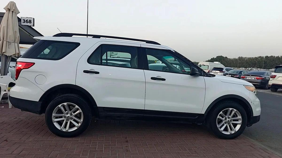 Ford Explorer Platinum 2014 - GCC Specs - Well Maintained-13-13