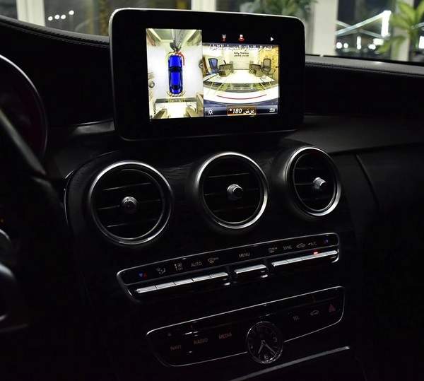 Mercedes Benz C300 Coupe ( 2016 Model ) in Blue Color GCC Specs
