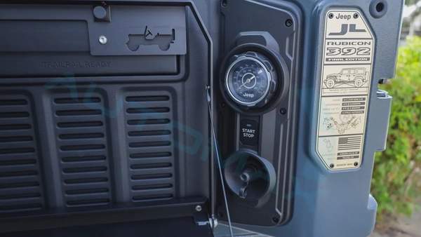 2025 JEEP WRANGLER RUBICON 392 ( Final Edition ) V8 6.4L 0KM With 3 Years Or 60K Km Warranty