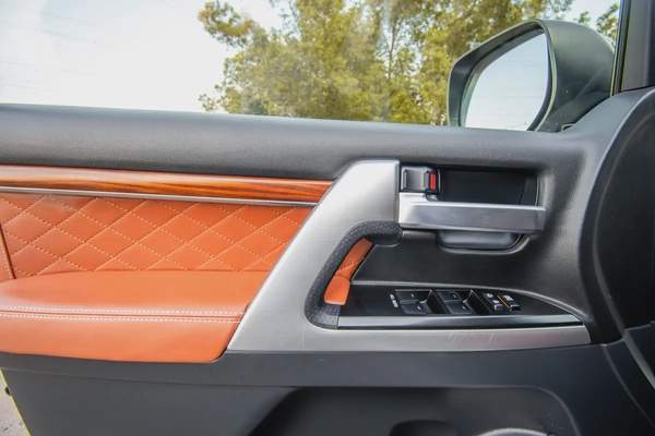 Land Cruiser | GXR 5.7L | GCC Specs | REF#T20409