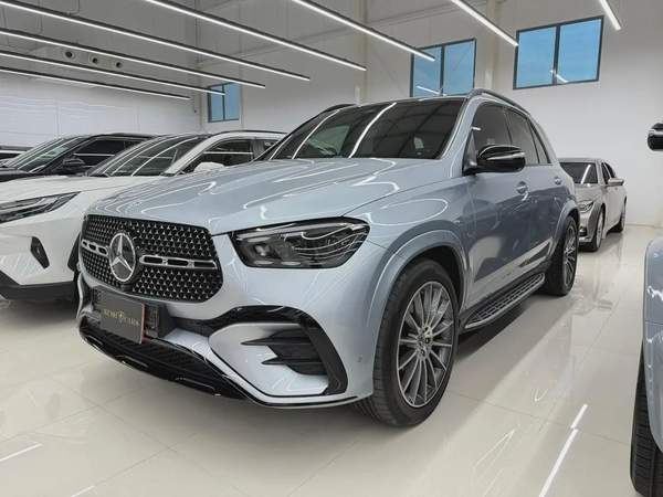 2024 Mercedes-Benz GLE 450 4Matic - GCC Specs - Like New!