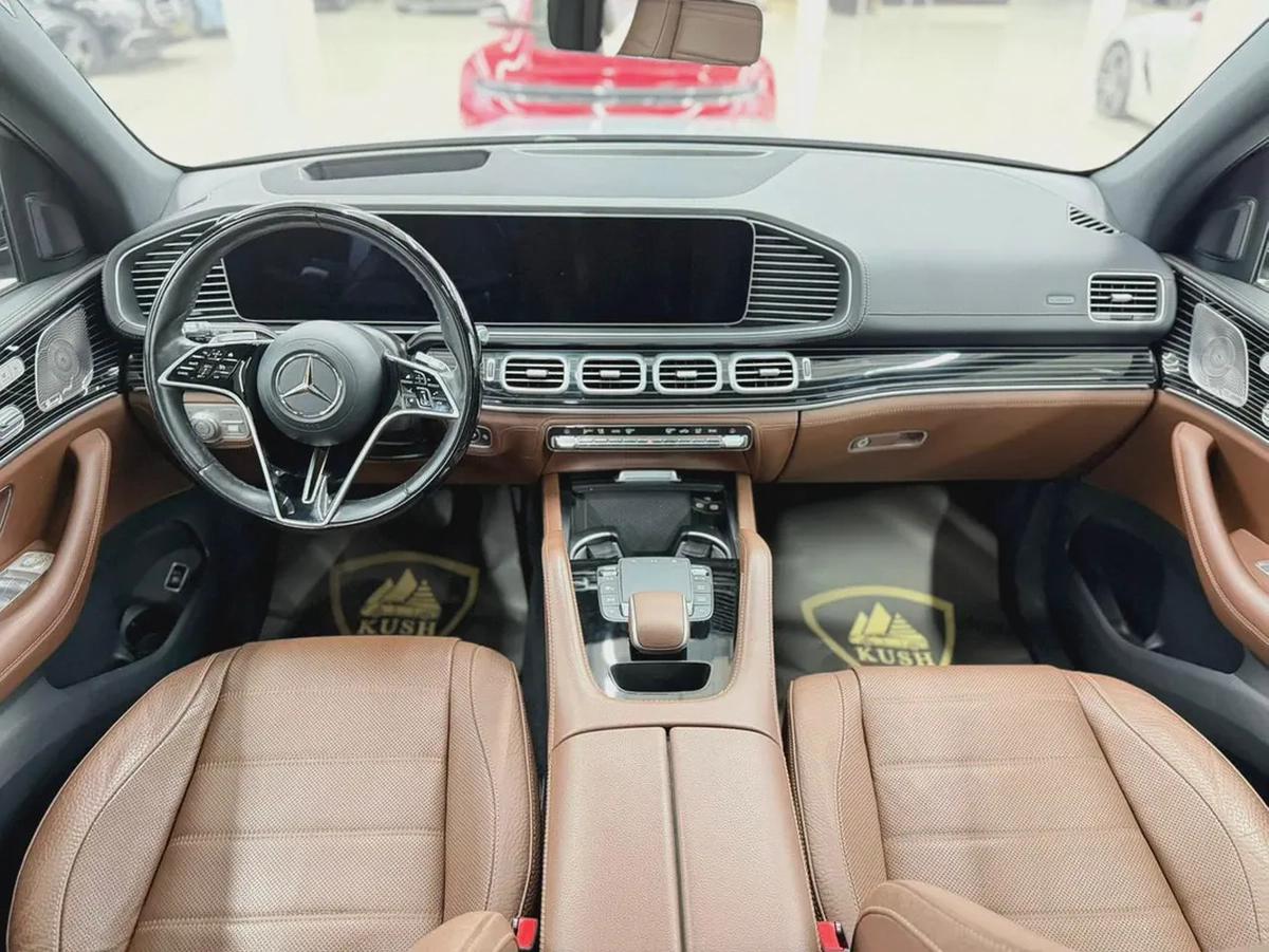 2024 Mercedes-Benz GLE 450 4Matic - GCC Specs - Like New!-7-7