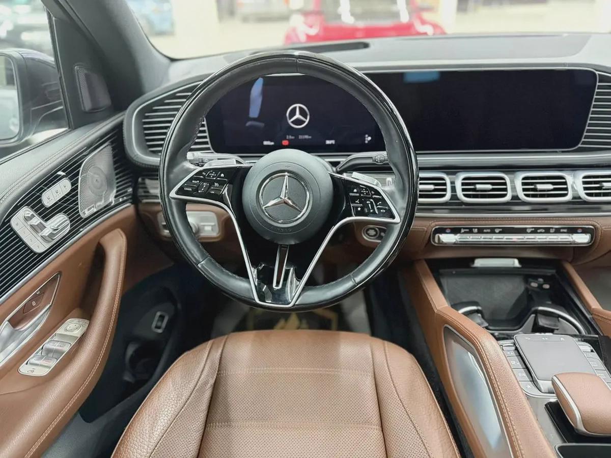 2024 Mercedes-Benz GLE 450 4Matic - GCC Specs - Like New!-8-8
