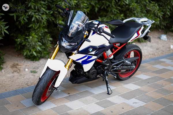 BMW G310R