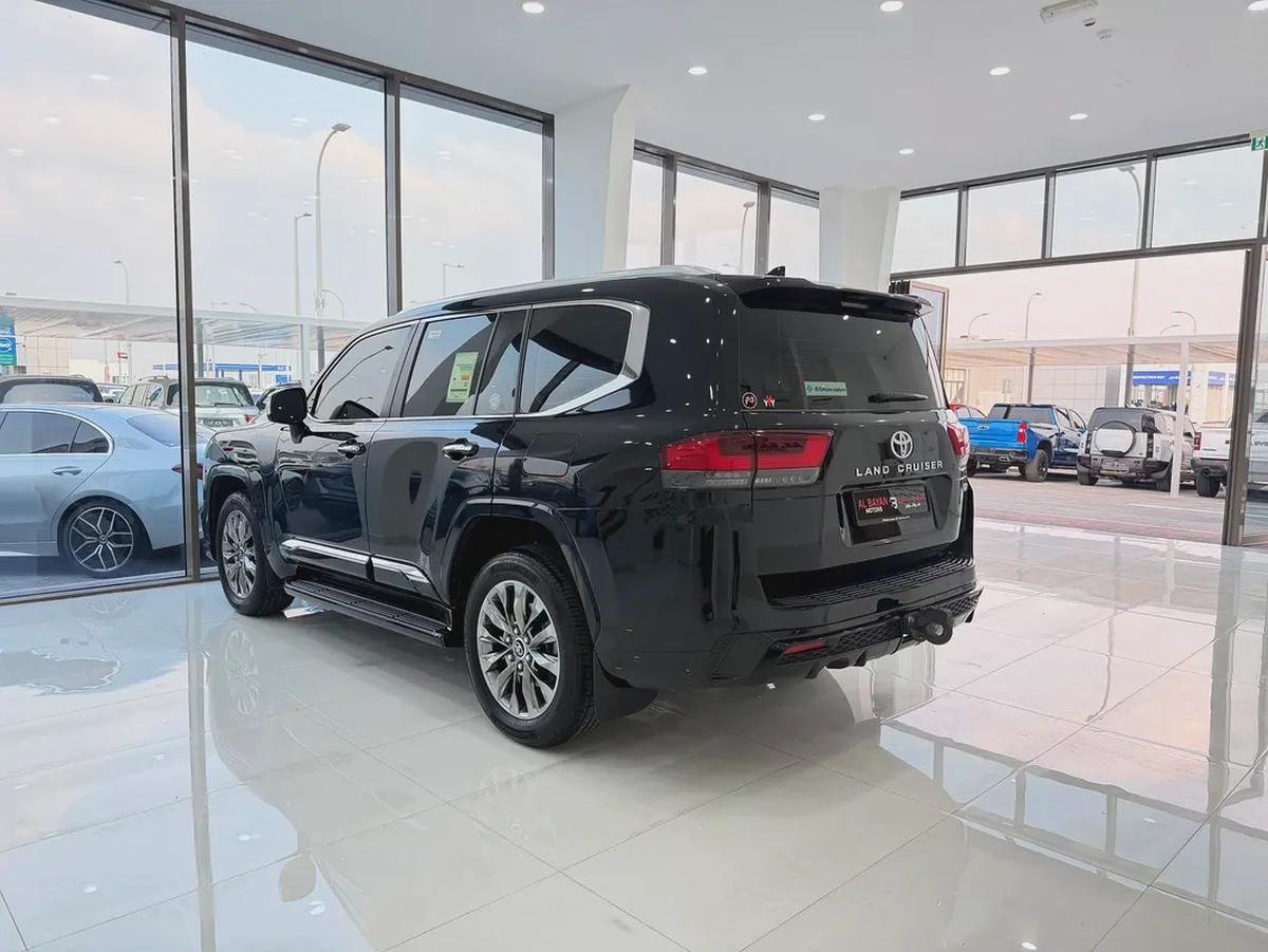 تويوتا لاند كروزر VXR تنفس طبيعي اسود / بيج 2024 Toyota Land Cruiser VXR - GCC Specs - Brand New-2-2