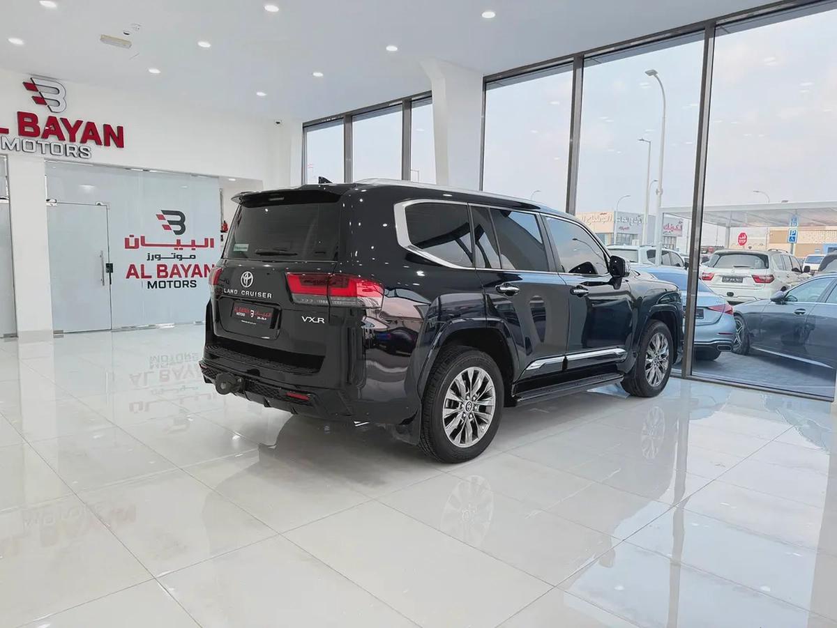 تويوتا لاند كروزر VXR تنفس طبيعي اسود / بيج 2024 Toyota Land Cruiser VXR - GCC Specs - Brand New-3-3