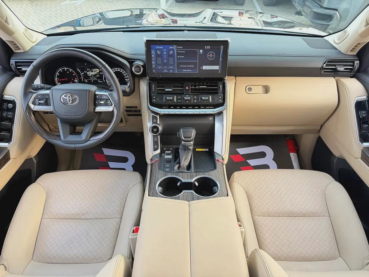 تويوتا لاند كروزر VXR تنفس طبيعي اسود / بيج 2024 Toyota Land Cruiser VXR - GCC Specs - Brand New-8-8