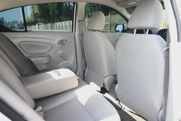 0% DP - APPLE CARPLAY - NISSAN SUNNY SV 1.5L GCC SPECS - WELL MAINTAINED